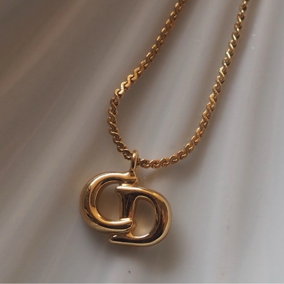 Dior Jewelry - DIOR Gold Pendant Necklace